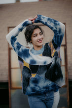 Load image into Gallery viewer, High Point Pullover in Midnight