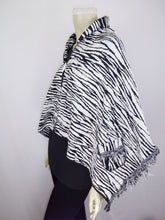 Load image into Gallery viewer, White Tiger Shawl