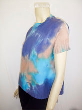 Load image into Gallery viewer, Summer Vintage Sky-Dye Shirt in Beige Blue Summer
