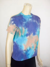 Load image into Gallery viewer, Summer Vintage Sky-Dye Shirt in Beige Blue Summer
