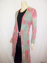 Load image into Gallery viewer, Summer Vintage Sky-Dye Cardigan in Raspberry Ocean Summer
