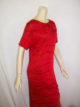 Load image into Gallery viewer, Summer Vintage Sky-Dye Dress in Red Vintage Summer
