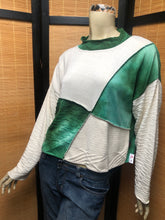 Load image into Gallery viewer, Fresh Fruit Sky-Dye Cropped Long-Sleeved Crew-Necked Pullover in Emerald Seaside Meadow

