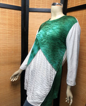 Load image into Gallery viewer, Fresh Fruit Sky-Dye Long Long-Sleeved Crew-Necked Pullover in Jade Emerald Springtime
