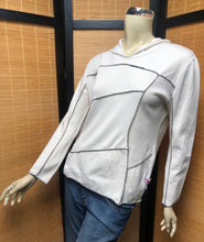 Load image into Gallery viewer, Fresh Fruit Sky-Dye Cropped Long-Sleeved Hooded Pullover in Gray Clouded Spring
