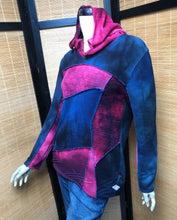 Load image into Gallery viewer, Bejeweled Mid Sky-Dye Long-Sleeved Hooded Pullover in Falling Leaves Sky
