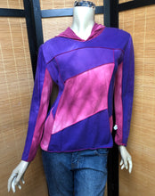 Load image into Gallery viewer, Bejeweled Cropped Sky-Dye Long-Sleeved Pullover in Pink Fall Midnight
