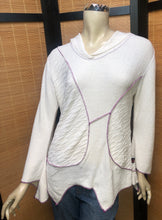 Load image into Gallery viewer, Fresh Fruit Sky-Dye Mid Long-Sleeved Hooded Pullover in White Spring Love
