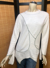 Load image into Gallery viewer, Fresh Fruit Sky-Dye Long Long-Sleeved Pullover in Snow White Spring
