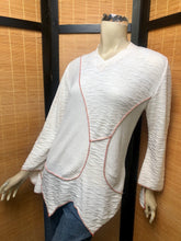 Load image into Gallery viewer, Fresh Fruit Sky-Dye Long Long-Sleeved Pullover in Blanche Sandy Beach

