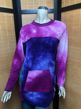 Load image into Gallery viewer, Bejeweled Long Sky-Dye Long-Sleeved Pullover w/Pockets in Pink Autumn Night
