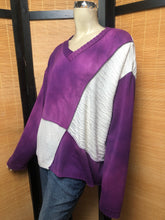Load image into Gallery viewer, Fresh Fruit Sky-Dye Mid Long-Sleeved Pullover in Purple Vivid Spring
