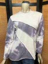 Load image into Gallery viewer, Fresh Fruit Sky-Dye Mid Long-Sleeved Crew-Necked Sustainable Pullover in Cloudy Gray Sunshine
