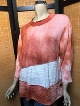 Load image into Gallery viewer, Fresh Fruit Sky-Dye Long Long-Sleeved Crew-Necked Pullover in Orange Spring Paradise
