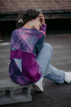 Load image into Gallery viewer, High Point Pullover in Sailor's Delight
