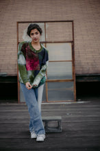 Load image into Gallery viewer, Garret Pullover in Mossy Stream
