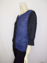 Load image into Gallery viewer, Boat 3/4 Sleeve Sueded Light Weight Sweater (Black/Navy)
